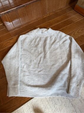 Gap Women’s Mockneck Sweater